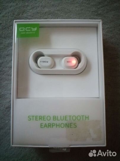 Продаю беспроводные наушники QCY-Y1C