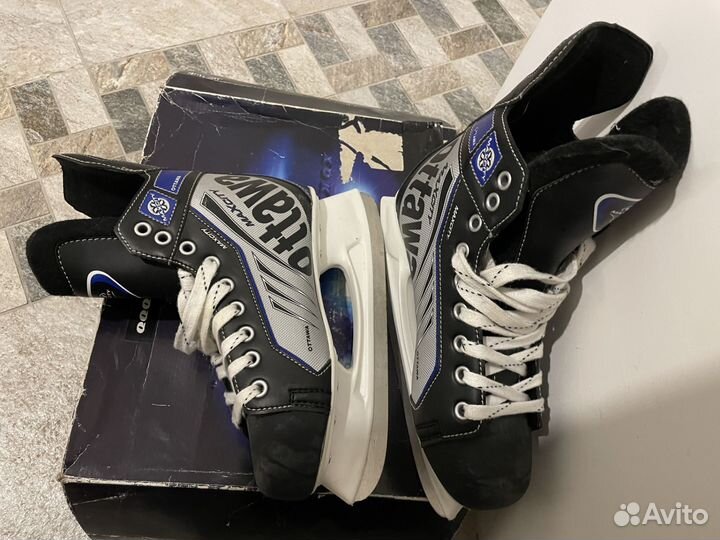 Хоккейные коньки 43 размер