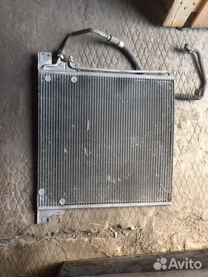 Радиатор кондиционера мерс W638