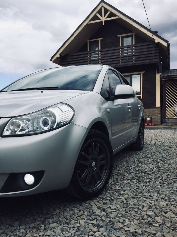 Suzuki SX4: фото владельца