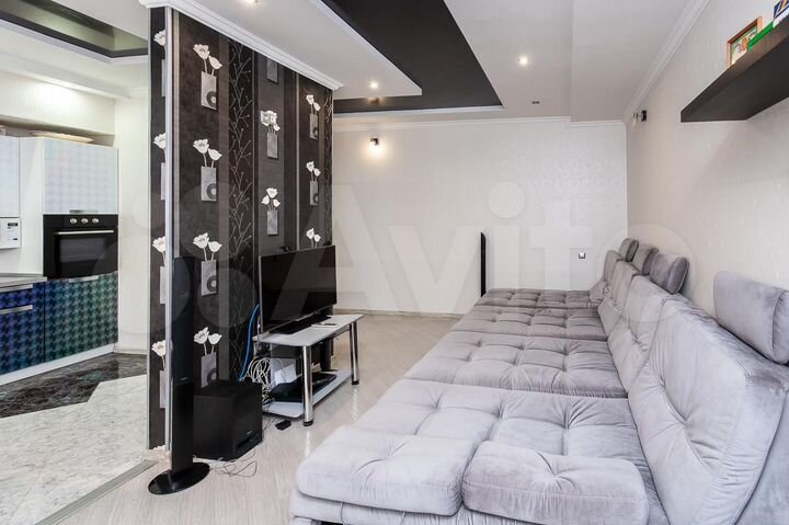 3-к. квартира, 100 м², 2/5 эт.