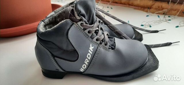 Ботинки лыжные