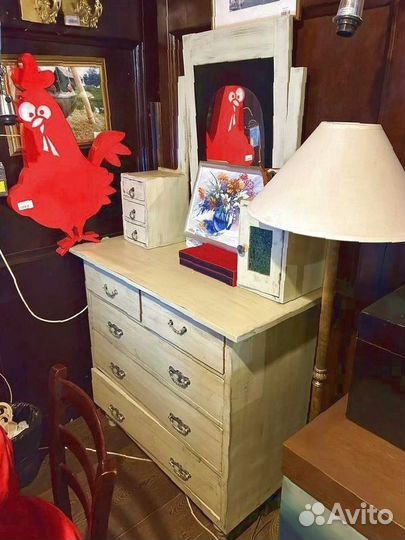 Старинное трюмо с зеркалом