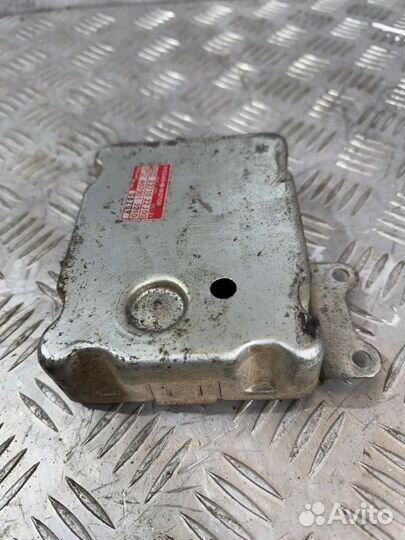 Блок управления двигателем Nissan Patrol Y60 RD28T