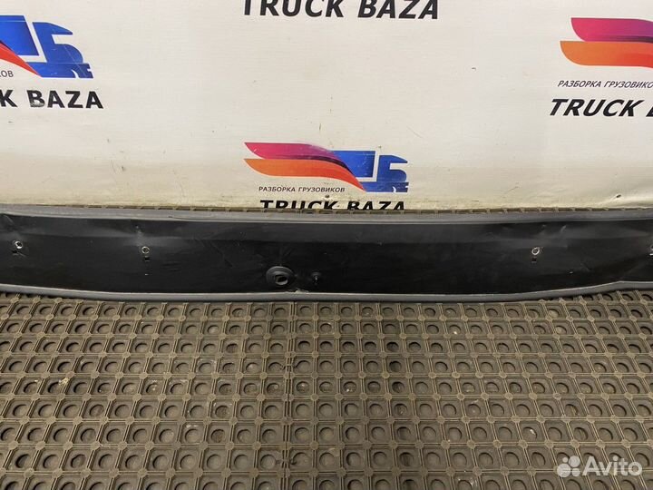 Накладка стойки лобового стекла