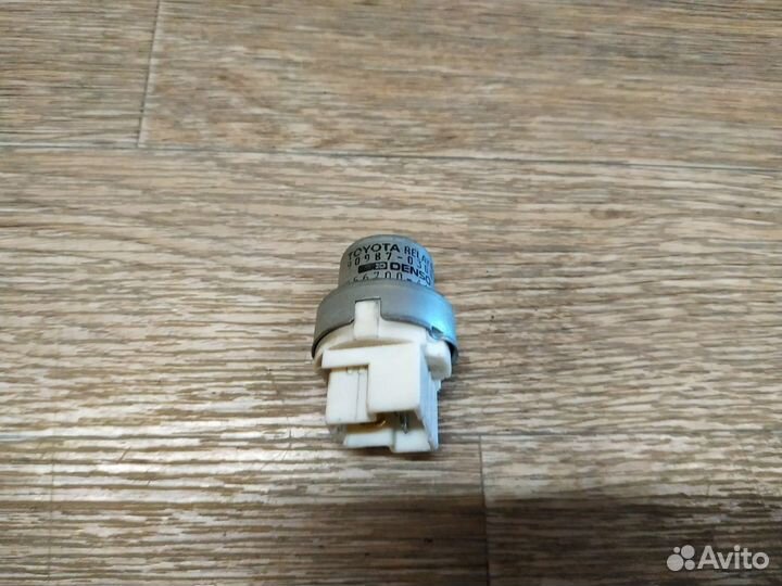 Реле Toyota 056700-4670