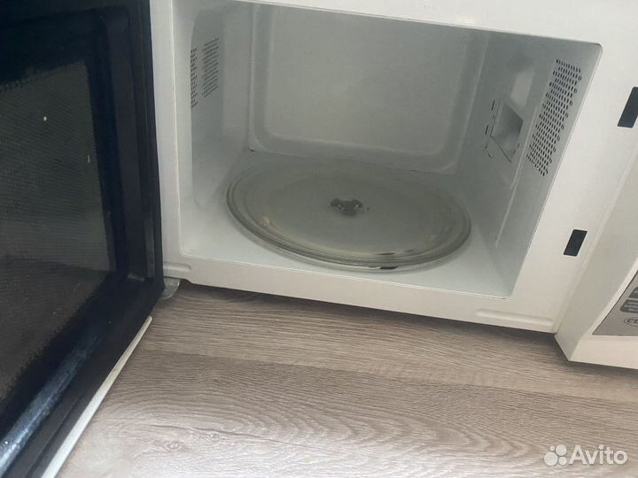 Микроволновая печь