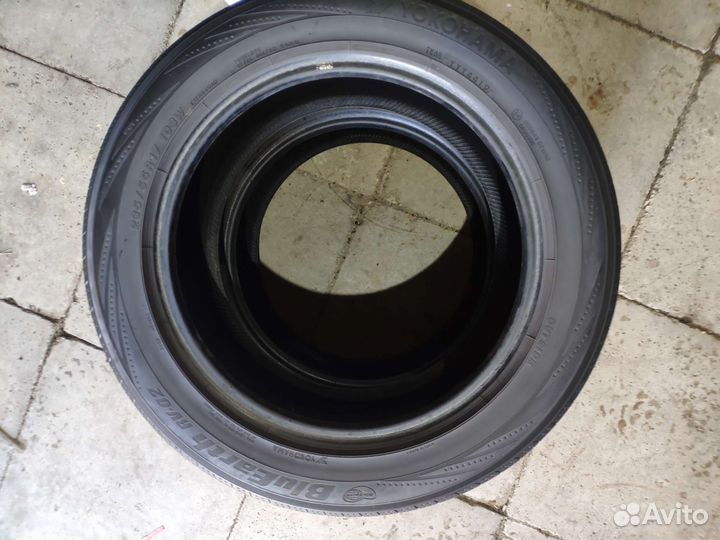 Yokohama BlueEarth RV02 235/55 R17