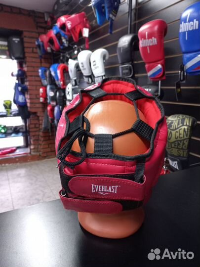 Боксерский шлем Everlast Red