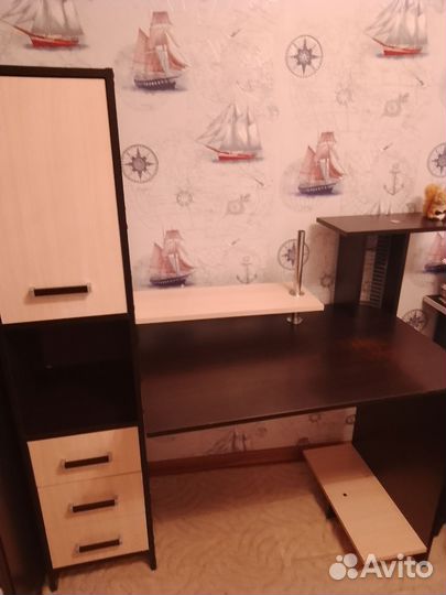 Компьютерный стол