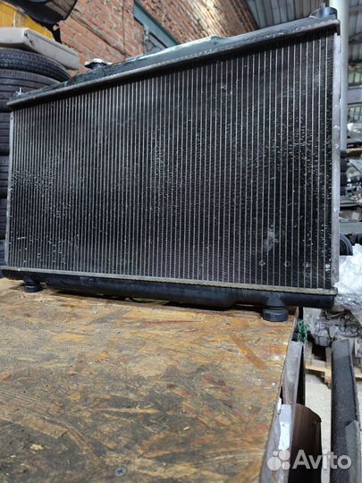 Радиатор охлаждения двигателя Хонда CR-V 2