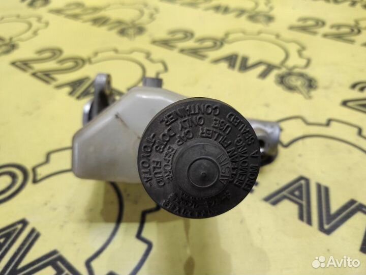 Главный тормозной цилиндр Toyota Corona ST191