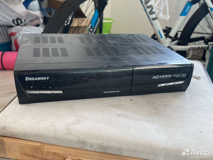 Ресивер триколор dreamsky dsr-9600HD PVR