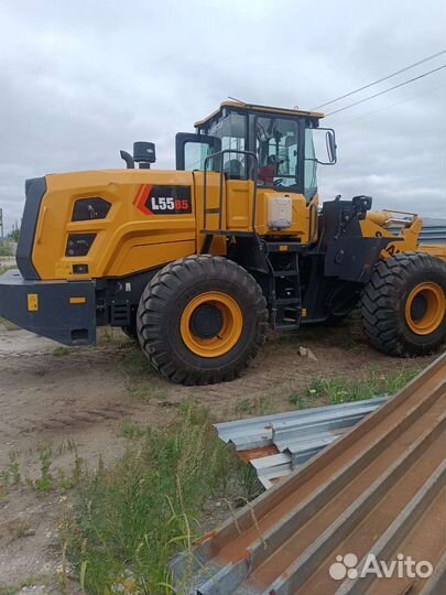 Фронтальный погрузчик