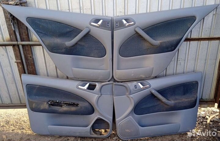 Карты (обшивки) дверей Skoda Octavia Tour A4