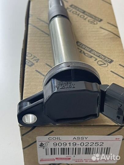 Катушка зажигания Avensis Corolla Auris Rav4 Yaris