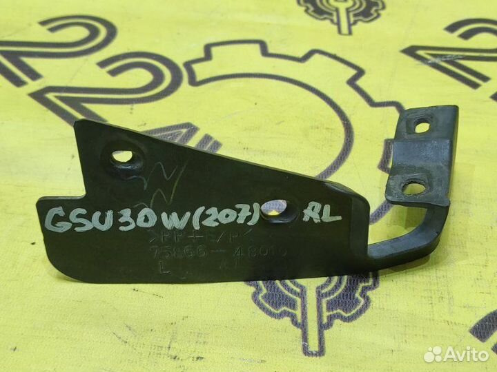 Брызговик задний левый Toyota Harrier GSU30W 2grfe