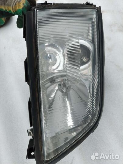 Фара правая Ауди А6С4 Hella