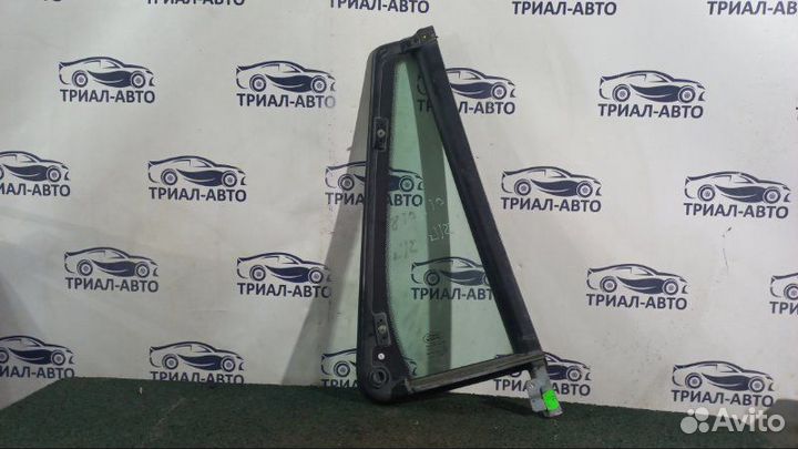 Стекло двери форточка заднее левое Land Rover
