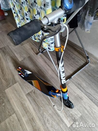 Самокат детский двухколесный с ручным тормозом