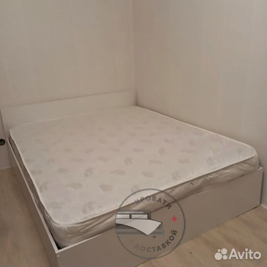 Кровать двухспальная