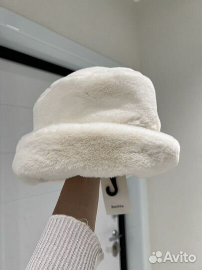 Шляпа bershka теплая