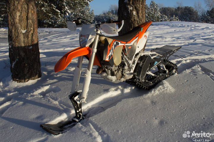 На мото KTM 500 новая гусеница и лыжа Snowrider