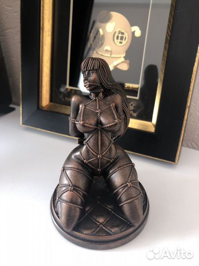 Фигурка статуэтка голая девушка шибари