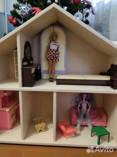 Домик кукольный