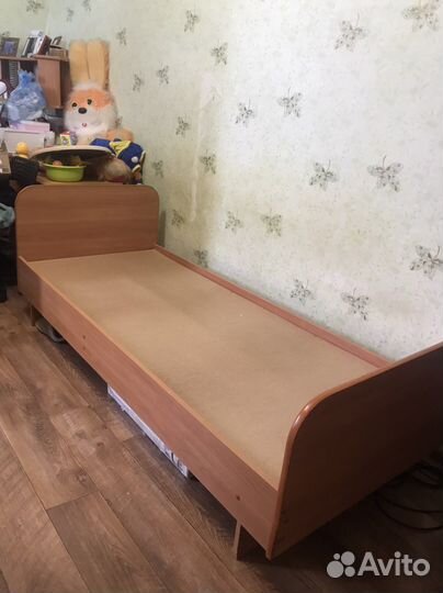 Кровать односпальная