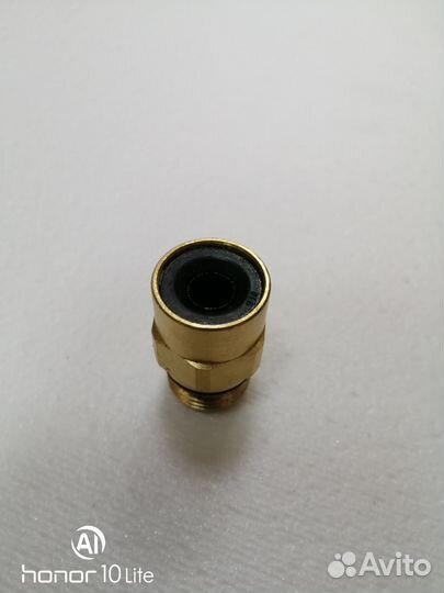 Фитинг прямой (латунь) 10-М16*1,5