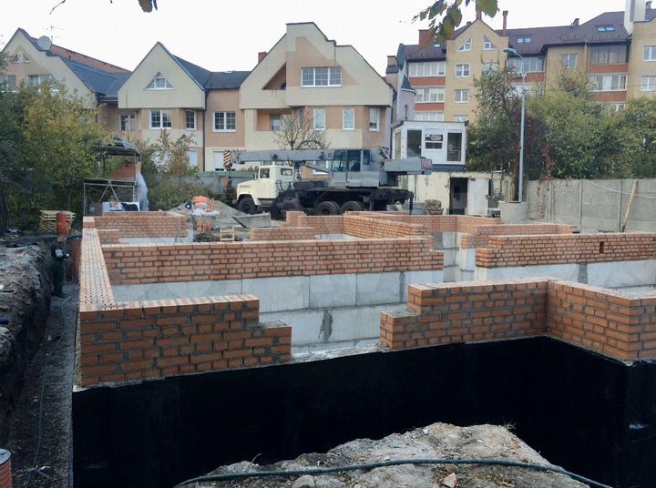 Дом 520 м² на участке 7,4 сот.