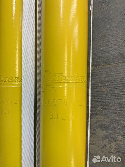 Спортивные задние амортизаторы TA Technix