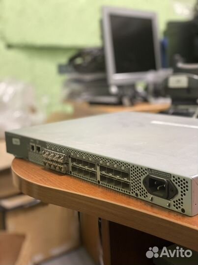 Коммутатор hp storageworks 8/24 san