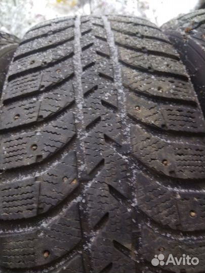 Bridgestone Ice Cruiser 5000 235/65 R17 108