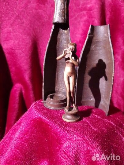 Бронзовая статуэтка