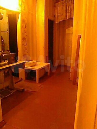 Комната 9 м² в 3-к., 2/2 эт.