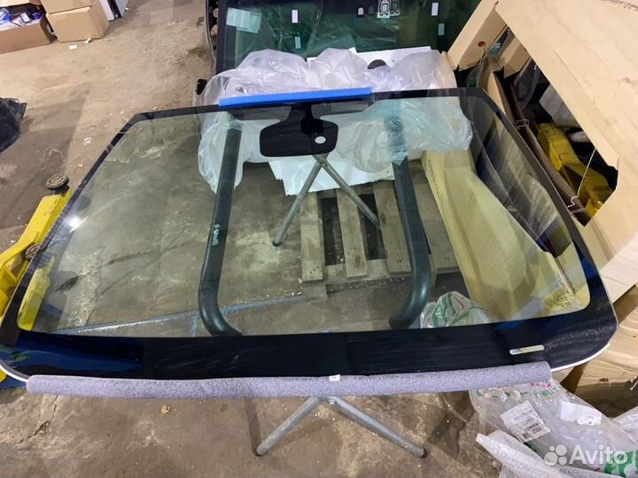 Лобовое стекло Opel Astra J 2012-2016