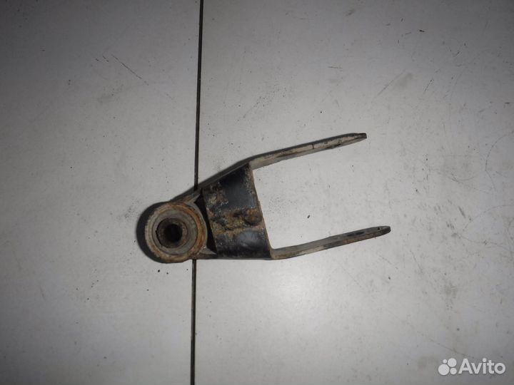 Опора двигателя задняя Peugeot 206