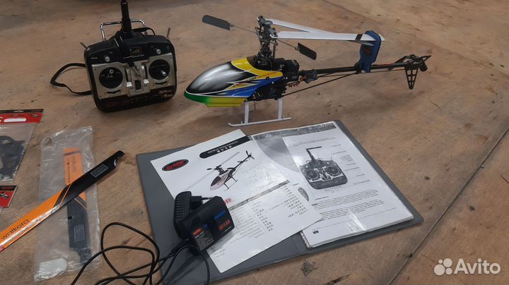 Радиоуправляемый вертолет Dynam E Razor 450