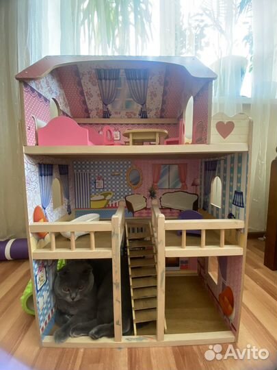 Домик кукольный