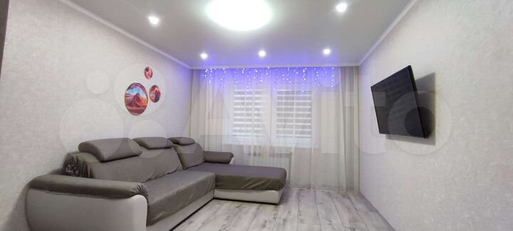 2-к. квартира, 60 м², 9/9 эт.