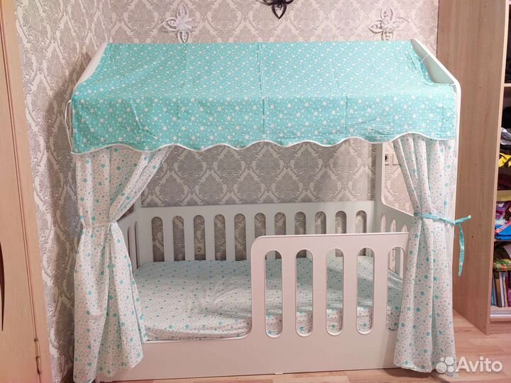 Детская кровать домик с матрасом