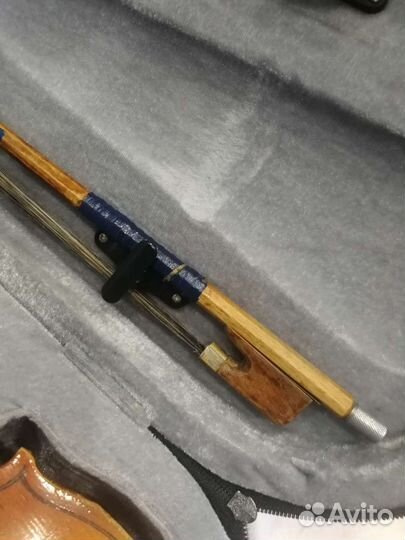 Комплект скрипка, смычок, футляр 1/8
