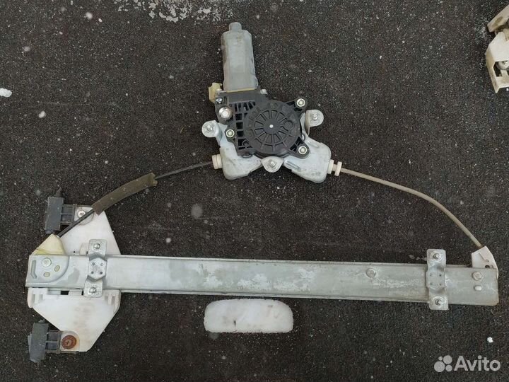 Стеклоподъёмник задний левой двери hyundai sonata4