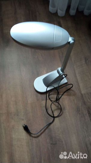 Лампа настольная