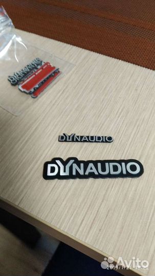 Шильды наклейки dynaudio, Bose, Harman, kardon