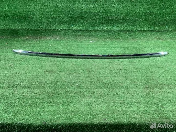 Молдинг заднего бампера Bentley Bentayga (2015-202