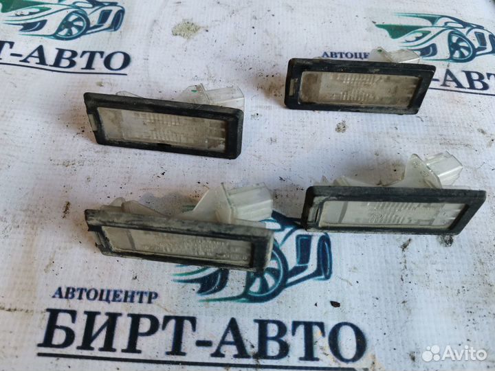 Фонарь подсветки номера Renault Fluence I (2009—20