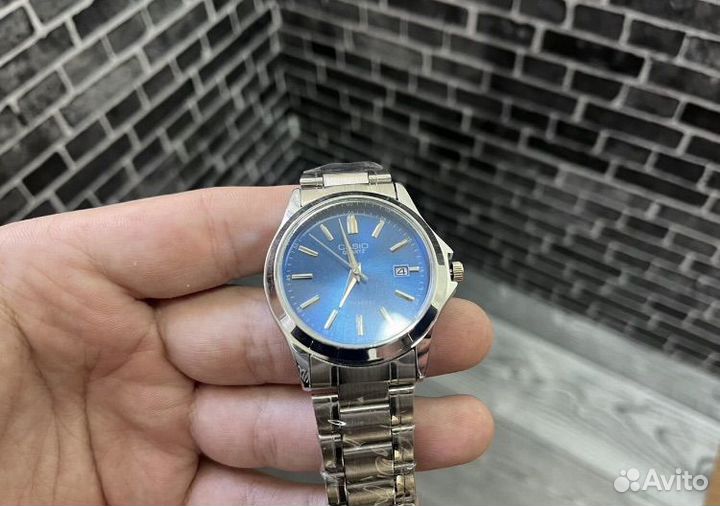 Наручные часы casio quartz